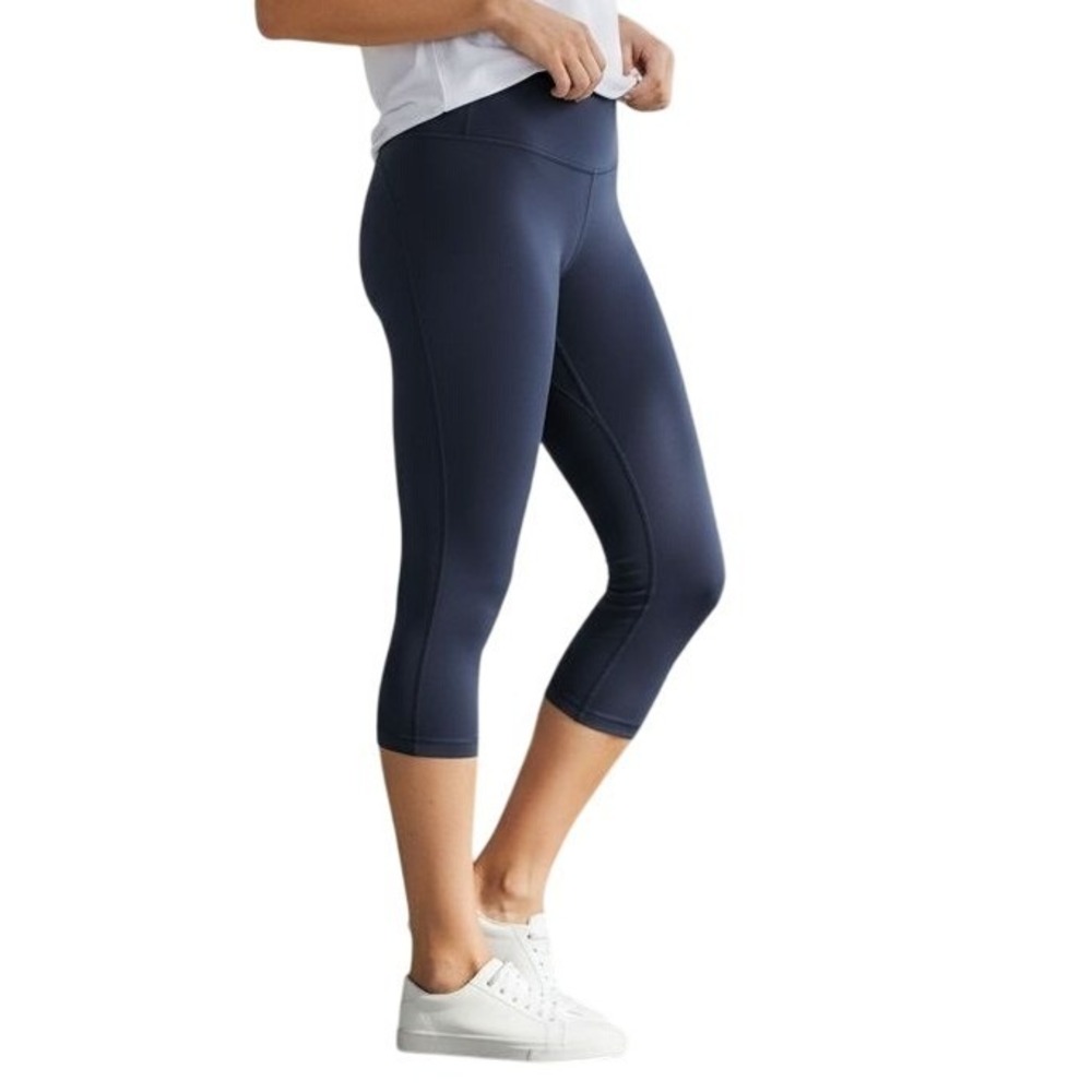 Athleta Ultra High Rise‎ Elation Capri Leggings Navy Blue Size S 05/21 486202
